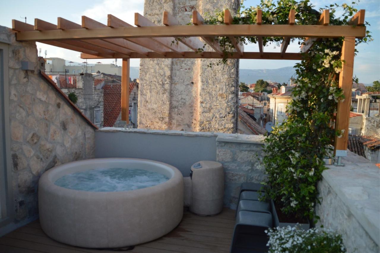 Luxury No1 * Split